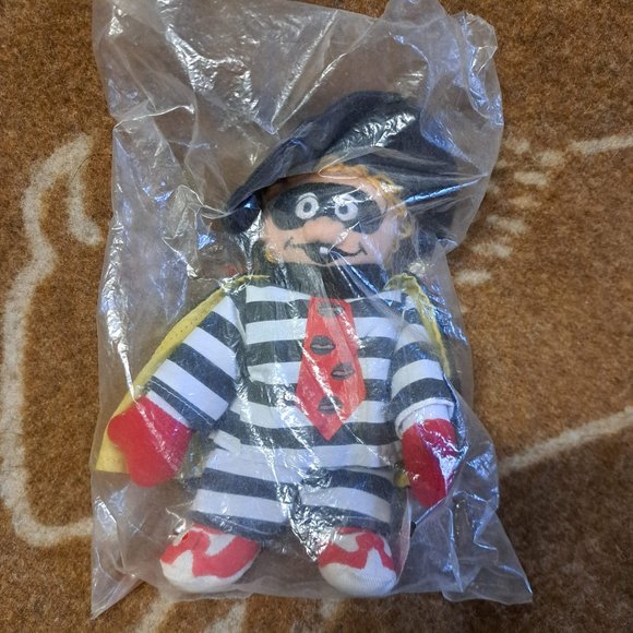 Hamburglar and Ronald McDonald 1996 Soft Bean Bag Doll Toys - Picture 1 of 6